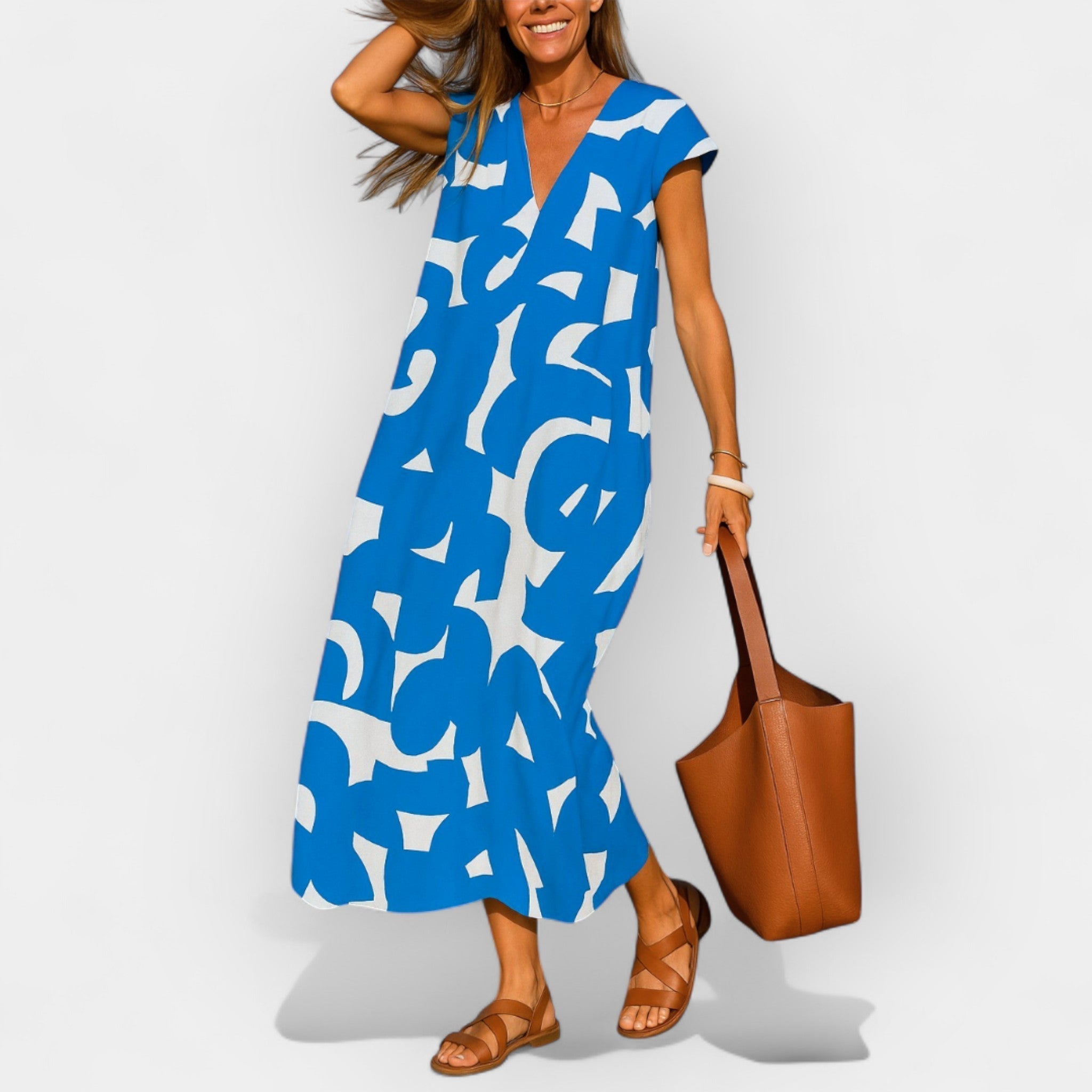 Peeteriina | Airy Dress with V-Neck and Modern Pattern