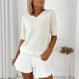 Women's V-neck jumper with mid-length sleeves – Casual and refined