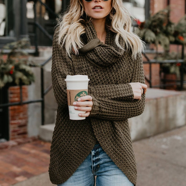 Thick women's turtleneck jumper - Warm and comfortable