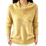 Relaxed women’s pullover with a lapel collar – Comfortable and versatile
