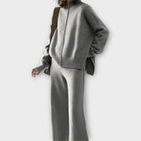 Kaia | Timeless elegance and comfortable set
