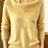 Relaxed women’s pullover with a lapel collar – Comfortable and versatile