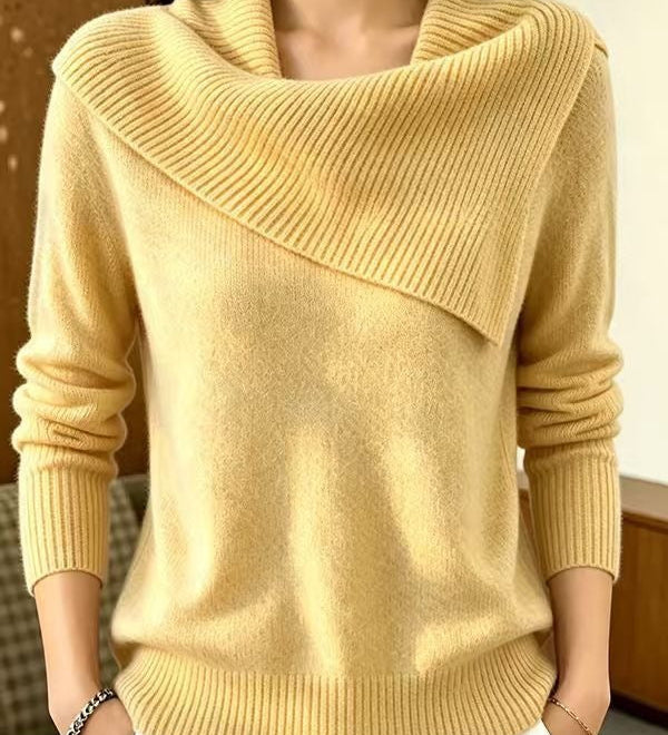Relaxed women’s pullover with a lapel collar – Comfortable and versatile