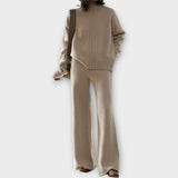 Kaia | Timeless elegance and comfortable set
