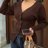 Women's V-neck knitted top - Fitted and soft
