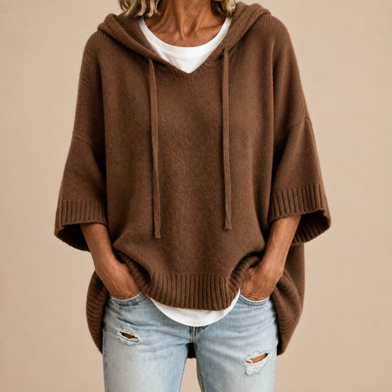Women's hooded knit poncho - Soft and practical