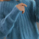 Women's Round Neck Sweater in Cozy Knit – Comfortable Winter Elegance