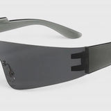 Skyllarr | Elegant Sunglasses