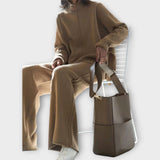 Kaia | Timeless elegance and comfortable set