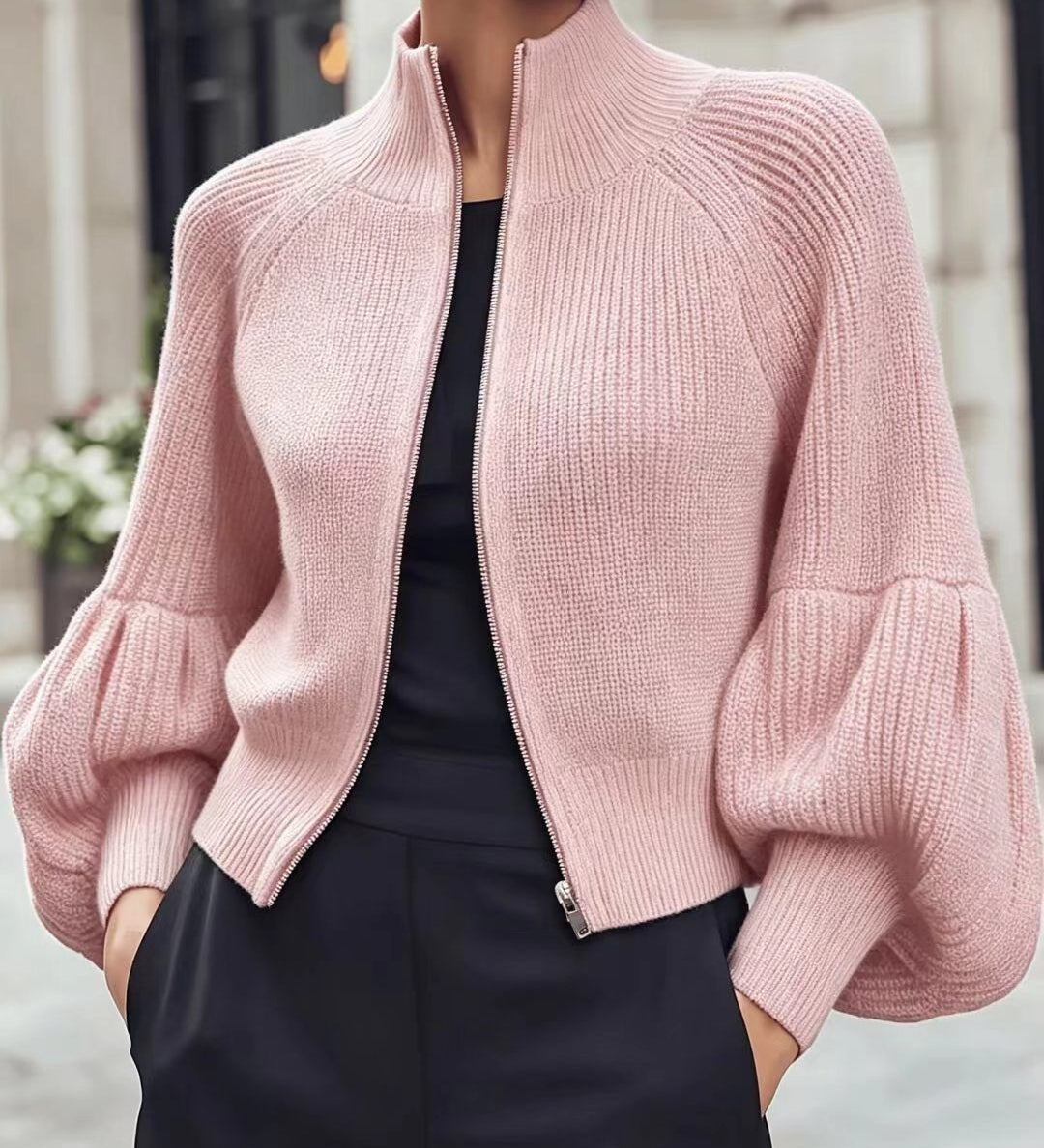 Women's fuzzy lantern-sleeve sweater - Soft and textured
