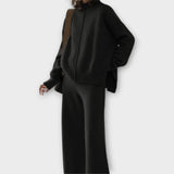 Kaia | Timeless elegance and comfortable set