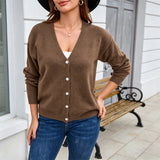 Buttoned women’s knit cardigan – Soft and versatile