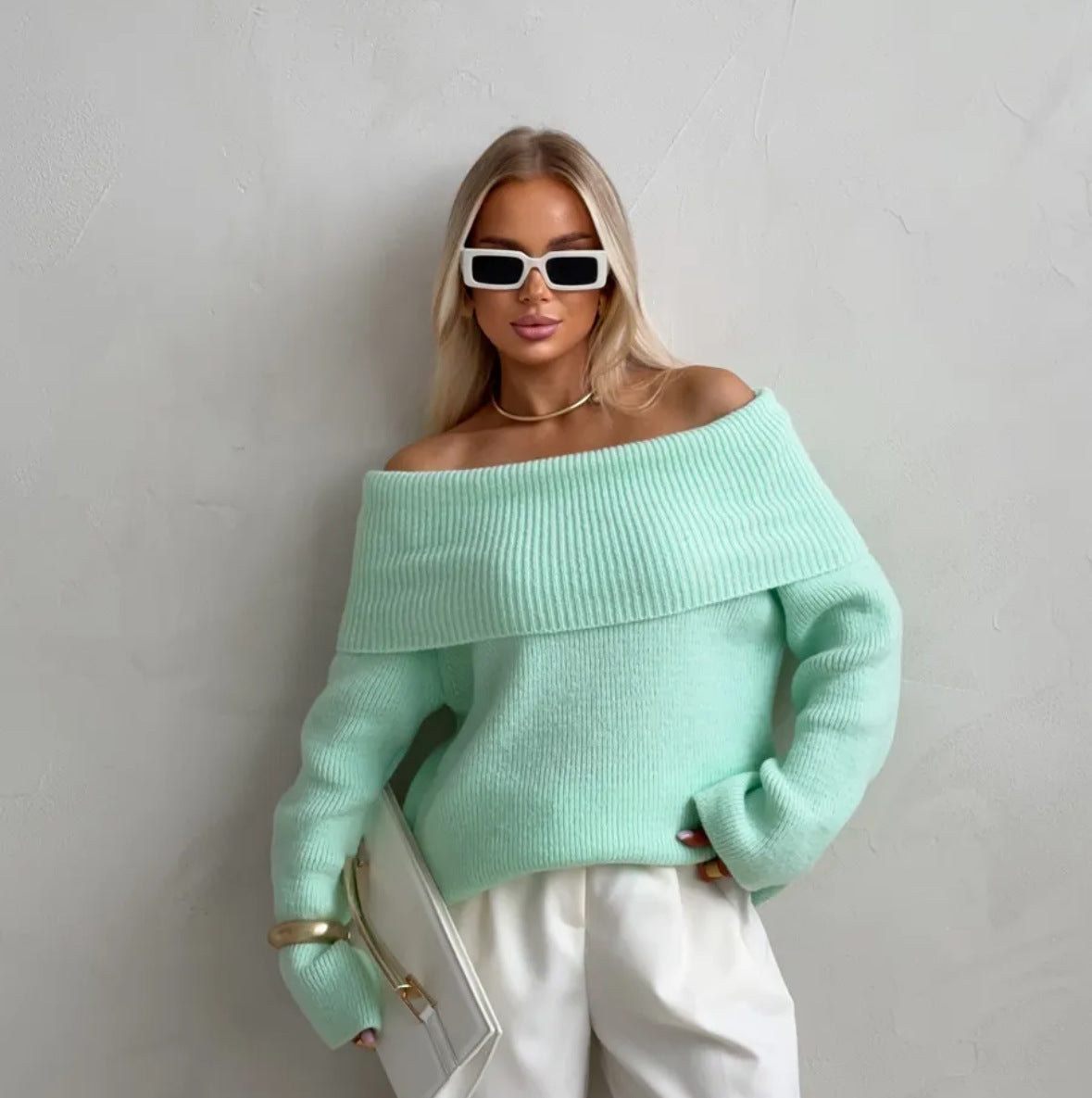 Women's sweater with a turn-down collar and bare shoulders - Chic and comfortable