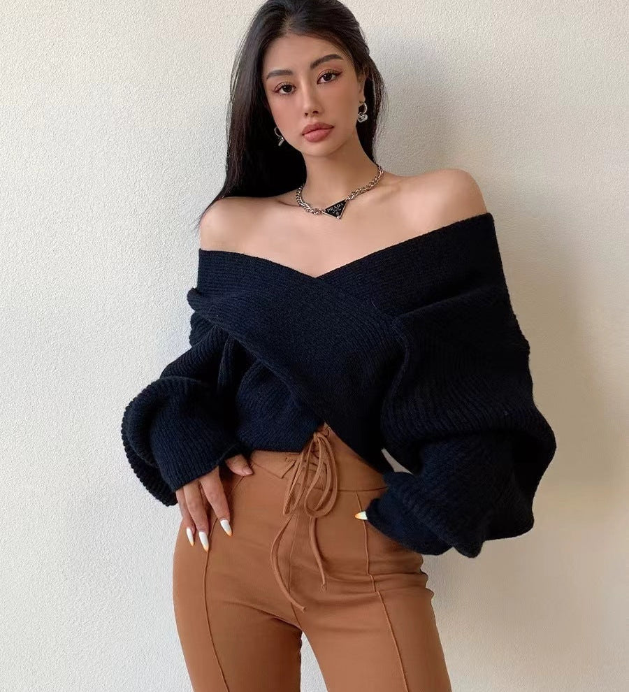 Women's wrap V-neck sweater with open shoulders - Soft and modern