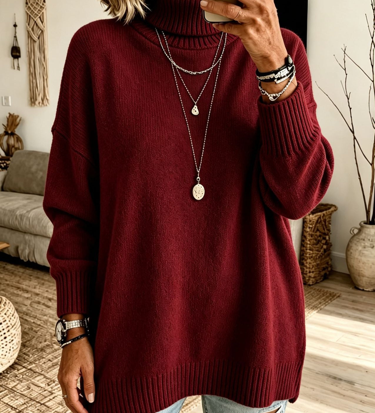 Loose-fitting women's turtleneck jumper - Warm and easy to wear