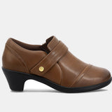 Eva | Comfortably soft in warm brown