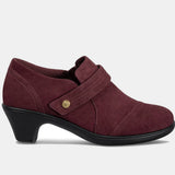 Eva | Comfortably soft in warm brown