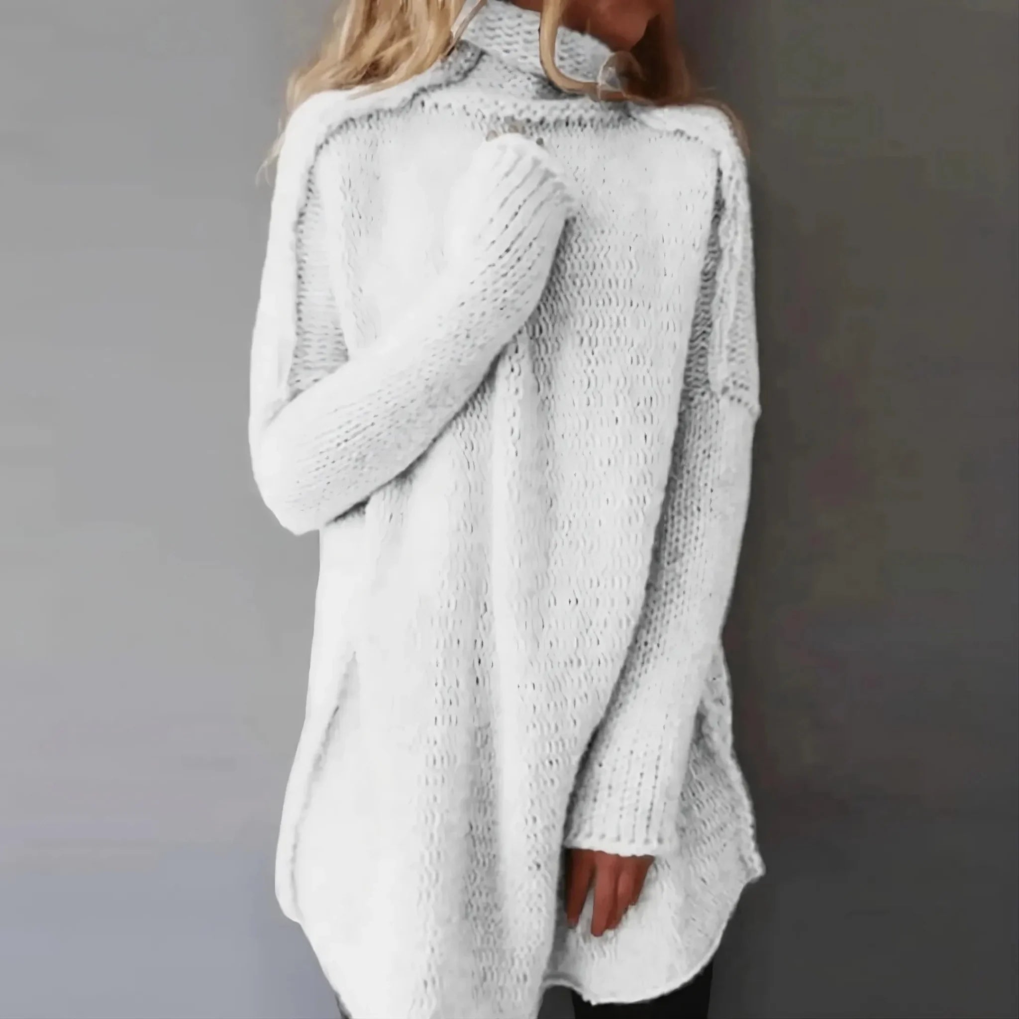 Women's Hand-Knitted Turtleneck Sweater – Comfortable and Elegant Knitwear Sweater