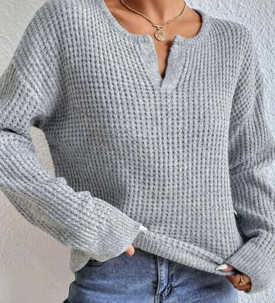 Elegant Women's Sweater with V-Neck in Textured Fabric – Long Sleeves
